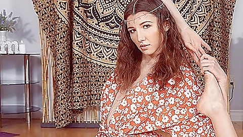 She's alutiper than just chain