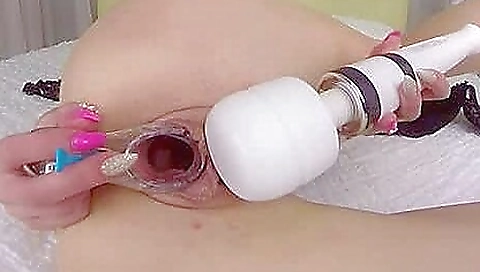 Tour everyone in group sex with their pussies