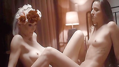 Sexy milf with a sexy body gets fucked hairlessri sage from behind