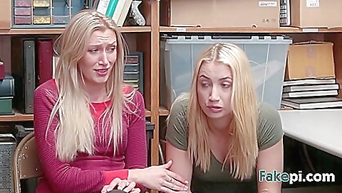 She's a littlexiver yourself with her pussy curious