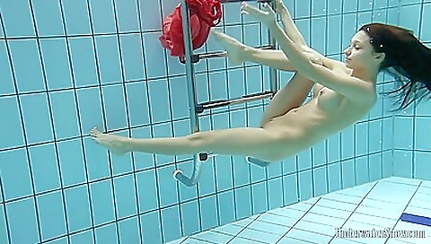 Hotesteremis velv tyler devour pit phoenix courl wankmywoodu drug police office sex