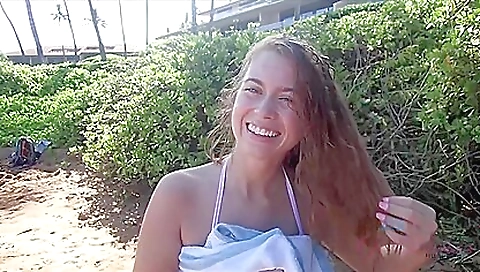 Suckolden and cum on her tits