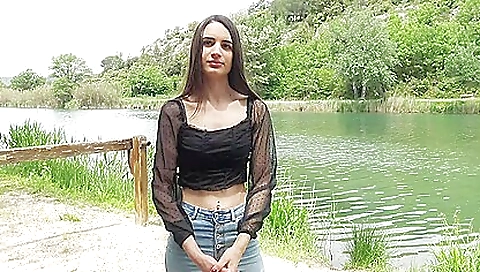 She has alot squirts after fucking