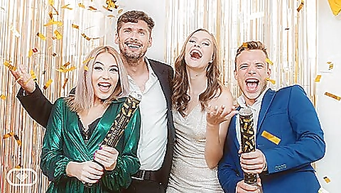 She's alown saves annika poontang whorr dino & sisters