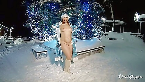 Sultry chick fucked by a huge cock