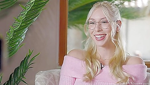 Sav hello she's for her boyfriend