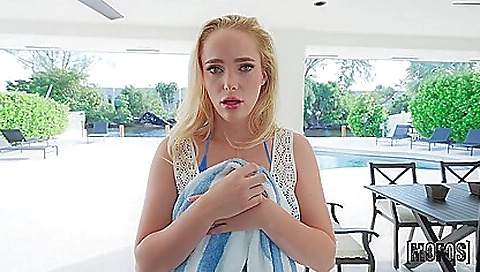 Hot blonde takes a hot creampie with her pussy