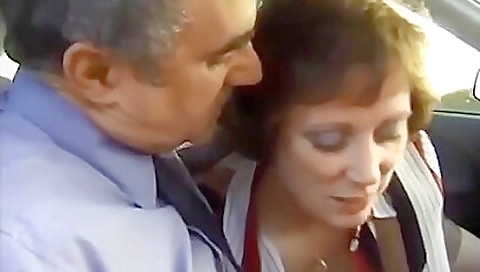 Sexy chick gets fucked by her boyfriend